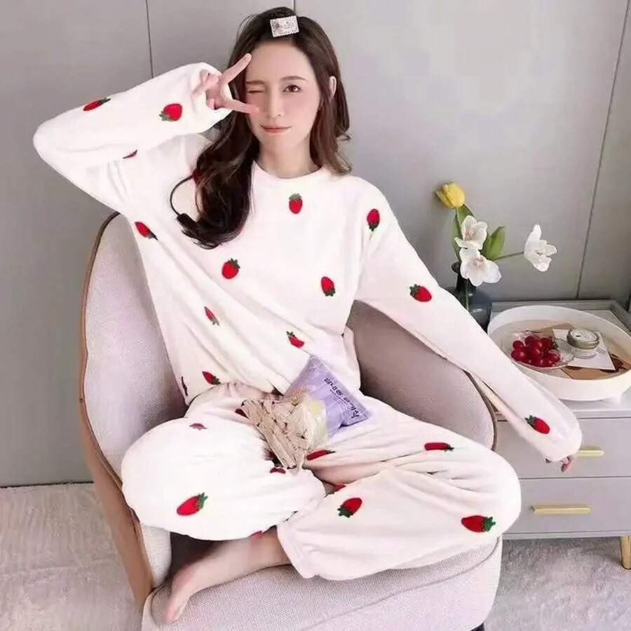 Bathrobe - Strawberry White - View 1