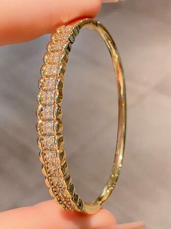 1pc Cubic Zirconia Bracelet, Exquisite Shiny Fashion Design Luxury Hand Accessory, Ideal For Party And Event Matching (OPP Bag Packaging)