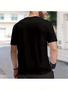 [Comfort Fit] Men's Honduras 504 Graphic T-Shirt - Black Cotton Casual Tee With Vibrant "HONDURAS" Print, Comfortable Fit For Casual Attire - Black - View 4