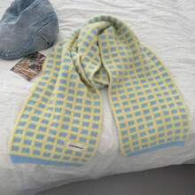 amarillo brillante