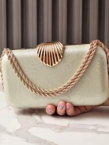 Sac de soirée élégant pour femmes avec élément coquillage : un sac pochette en PU texturé avec des ornements en métal, idéal comme sac de soirée occidental pour femmes et un sac assorti aux robes de soirée ou aux qipaos. Convient pour les dîners, les mariages, les fêtes, etc. Il peut contenir de petits articles tels que les téléphones portables, les rouges à lèvres, les cartes, etc. - Vert - Voir 3