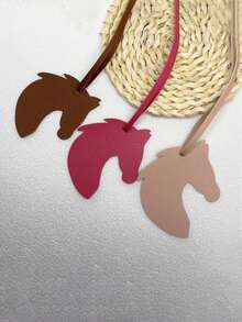 Pingente em Forma de Cavalo, Couro PU, Simples e Elegante, Acessórios de Joalheria DIY para Bolsas de Viagem, Acessórios de Identificação Rápida, Pingentes de Encantos de Bolsa, Disponível em Várias Cores, Leve e Portátil, Estilo Versátil, Chaveiros de Carro, Adequado para Bolsas, Bolsas Transversais e Mochilas, Presentes para Amigos, Presentes para Família, Presentes do Dia dos Namorados, Presentes para Melhores Amigos, Adequado como Presente de Ano Novo ou Natal - Multicolorido - Visão 7