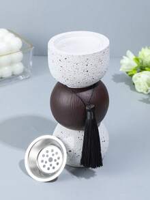 This Round Cup-Shaped Resin Incense Burner Base Is Engraved With Arabic Text, Suitable For Home Decor, Office Decor, Holiday Celebrations, And Yoga Studios. It Can Also Be Used For Aromatherapy. Additionally, It Can Serve As A Holiday Gift, Back-To-School Gift, Souvenir, Or Living Room Decor. It Is An Ideal Choice As A Gift For Girlfriends, Female Friends, Winter Gifts, Or Wedding Gifts.