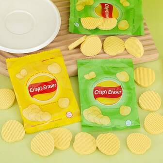 4 片/袋 新款仿真薯片造型橡皮擦 - 校园学生男女返校必备文具 - 节日派对圣诞礼物奖品（颜色随机）