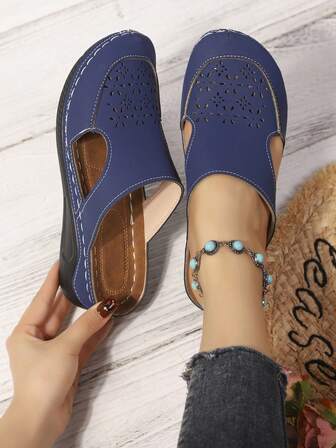 Women's Thick Sole Peep Toe Slippers, Solid Color Bohemian Elegant Vacation Fashion Casual Sexy Buckle Wedge Heel Slip-On Slippers, Indoor Outdoor Beach Summer Sports Hollow