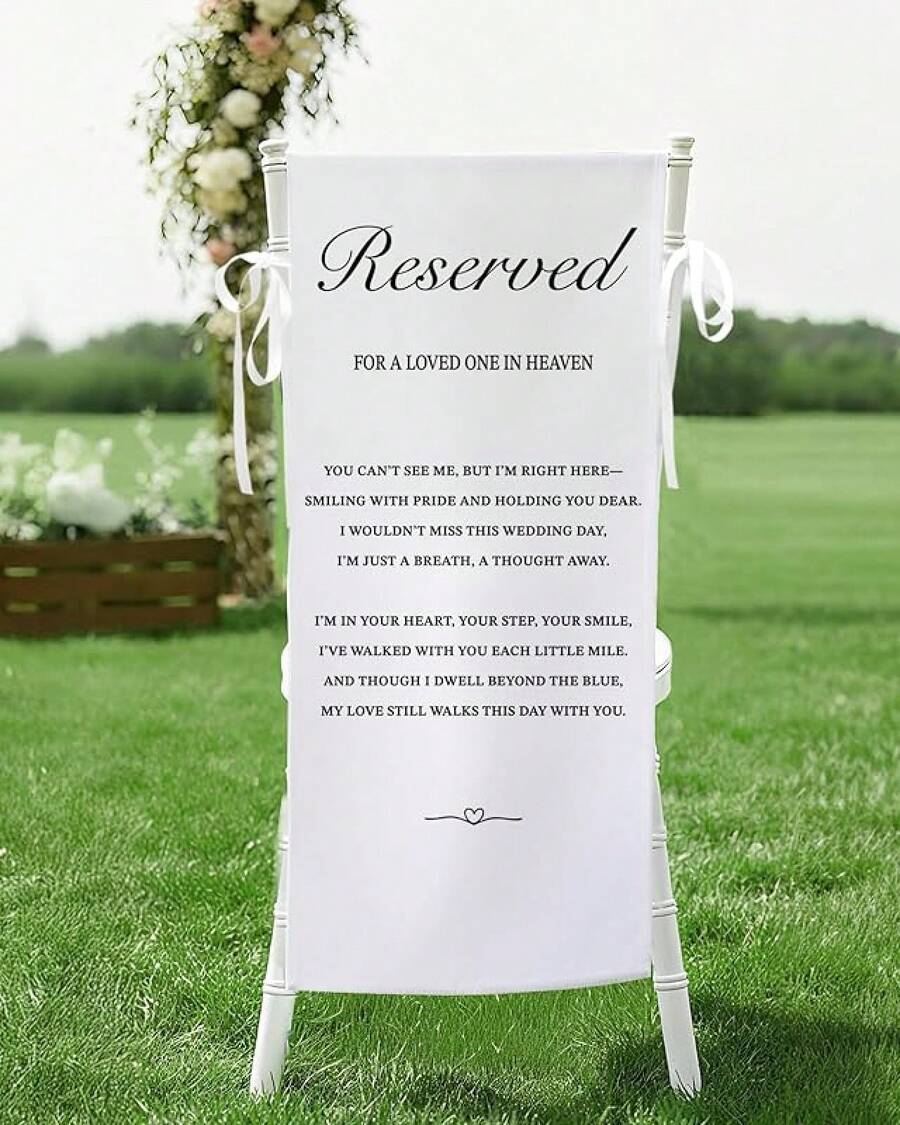 Letreros reservados para sillas de boda - Señal conmemorativa de 15 x 53 pulgadas para sillas en memoria cariñosa - Perfecto para bodas, compromisos o tributo al cielo - Amado de corazón - Ver 1