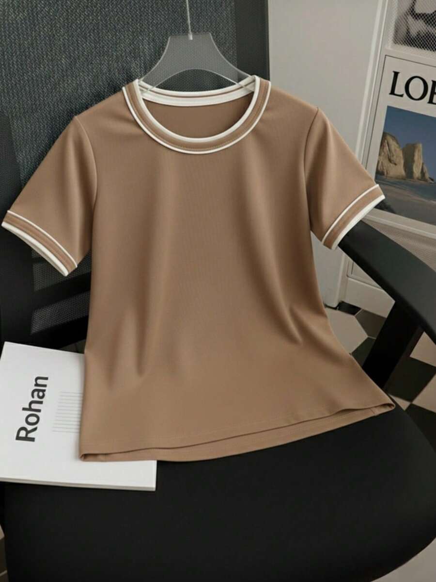Women's Short-Sleeve Ribbed Blouse, Plain, Round Neck With Collar And Sleeve Details, Elegant Basic Style - 摩卡棕 - 查看 1
