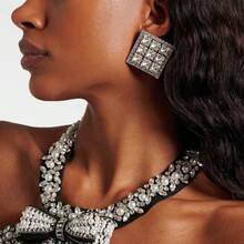 1 Pair Silver Geometric Crystal Ear Clips, Fashionable Street Style Sexy Party Earrings, Suitable For Party Wear - Ghost Gold - View 1