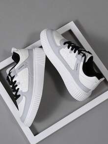 女士休闲运动鞋，系带真皮运动鞋，时尚圆头低帮，透气时尚学生鞋，滑板鞋，适合学生穿着，轻便EVA鞋底 - 灰色 - 查看 4