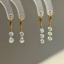 1pc Beautiful Cry~ Sparkling High Carbon Diamond! Mini Exquisite! Niche Design Floating Three Diamond Tassel Ear Hook Light Luxury Earrings For Women - Vàng - Xem 3