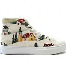 Snowy Winter Village Scene With Quaint Houses, Evergreen Trees, Rolling Hills & Christmas Ambiance - Multi-Story Architectural Styles, Red/Yellow/Green/Brown Roofs, Red Door, Yellow Church-Town Hall Building, Overcast Sky & Soft Snowfall Decor - Cozy Festive Christmas-Like Village Decoration Poster Art - 白色 - 查看 2