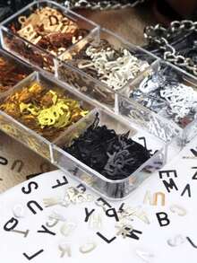 Cutie cu 6 grile, 26 paiete cu alfabetul englez, culoare metalică, 6 mm, personalizate, sclipici, paiete PET, rășină, decor DIY