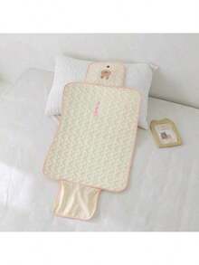 1 pezzo Fasciatoio impermeabile per bambini, borsa fasciatoio multifunzionale e pieghevole - tappetino fasciatoio portatile, adatto per bambini da 0 a 3 anni, impermeabile e anti-perdite, con motivo a cartoni animali, perfetto per uscite, regalo ideale per bambini a Ognissanti, Natale, Ringraziamento, Capodanno! - Pannolino per neonati ricamato - Visualizzare 9