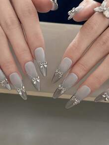 50 قطعة مجموعة متنوعة من الفيونكات المطلية بالفضة ثلاثية الأبعاد بتصاميم بسيطة، سلسلة فيونكات الراتنج المختلطة، إكسسوارات متعددة الوظائف DIY لتزيين الأظافر والشعر والهواتف والأقراط والألبومات، تزيينات أظافر وأحجار أظافر - فضي - مشاهدة 5