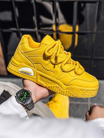 男士新款休闲低帮运动鞋，百搭防滑，增高，适合所有季节