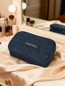 CHANEL 海军蓝斜纹软呢化妆包，拉链封口，金色箔印标志，旅行洗漱包 - 藍色 - 查看 2