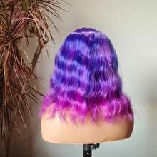 Elegant Ombre Purple Short Bob Wig For Women With Bangs,  Curly Wave Synthetic Hair, High Temperature Fiber, Rose Net Cap, 180% Density, Natural Heat Resistant, Cosplay Halloween Christmas Gift Party Style - 紫羅蘭色 - 查看 4