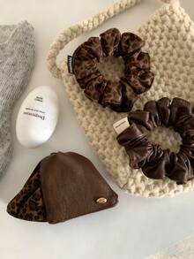 Women Vintage French Silk Satin Hair Tie In Black, White And Khaki, Fashionable Versatile Chic Simple Minimalist Style Hair Ties For Daily Wear, Parties, Work, Holidays, Etc., Suitable For Hairstyles Like Ponytails, Buns And Updos, Also Applicable For Washing Face, Showering, Applying Makeup And Matching With Clothing As Accessory Scrunchies Scrunchy Hair Ties, Casual ,Hair Elastics ,Hair Rubber Bands ,Hair Rope ,Elastic Hair Tie