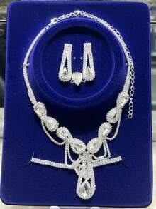 Conjunto de collar y aretes con borlas brillantes y gota de agua, conjunto de joyas de boda y fiesta elegante con collar con colgante de corazón - Plateado - Ver 3