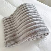 1 chăn sọc mềm, chăn lông thỏ giả, chăn giường, chăn khăn, chăn ngủ trưa văn phòng, chăn ô tô, chăn điều hòa, chăn gia đình - Màu Xám nhạt - Xem 9