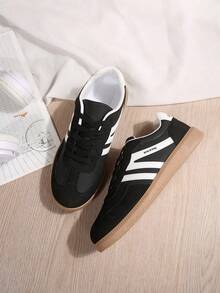 1 Pair Women's Casual Geometric Pattern Flat Round Toe Lace-Up Sneakers, Fashionable & Versatile - Black - View 4