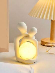 1pc Creative Couple Statue Candle Holder, Also Can Be Used As Phone Stand, Suitable For Modern Home Decor, Center Piece Decoration For Living Room, Desk, Bedside Table, Mother's Anniversary Gift, Valentine's Day Gift, Wedding Anniversary, Wedding Favor, Home Decor