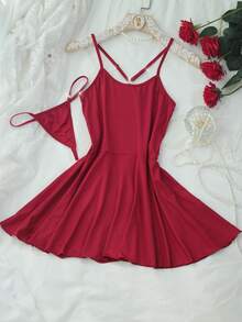 一套性感女士内衣，纯色吊带迷你连衣裙 - 露背A字娃娃衫，可调节肩带，柔软睡衣，凸显女性优雅气质，搭配同款丁字裤，完美适用于蜜月、周年纪念、约会之夜、浪漫夜晚、睡衣派对、居家休闲、送礼、夜店派对等场合。