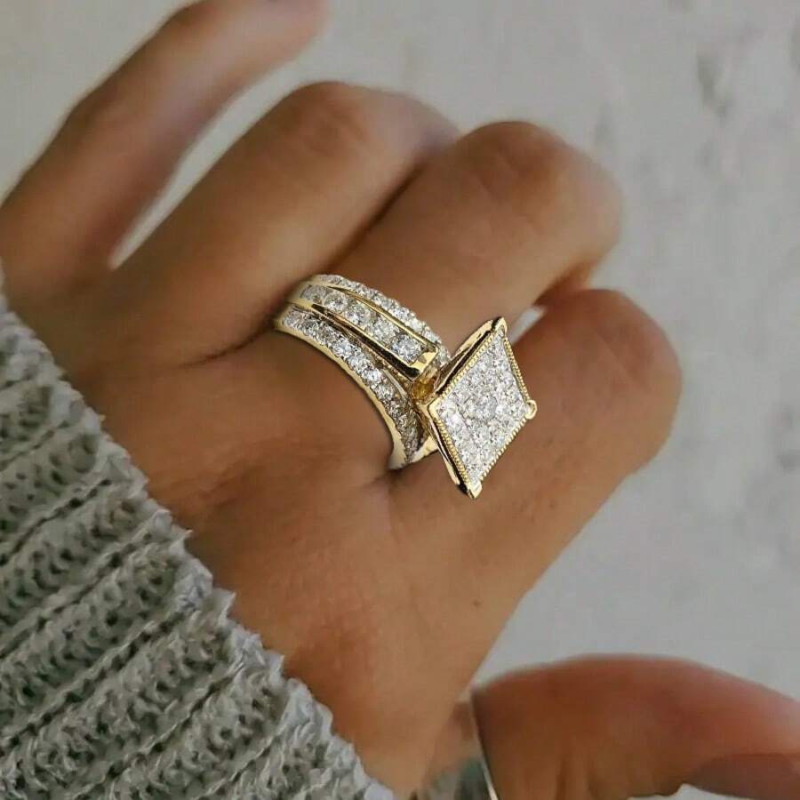 1枚14K镀金奢华优雅女士订婚戒指，镶嵌闪亮合成锆石，适合结婚、订婚、承诺——也是周年纪念日和生日的理想礼物，时尚珠宝 - 金色 - 查看 1