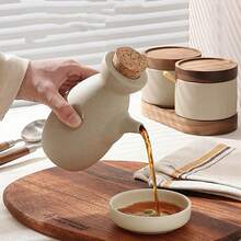 1个10.99盎司粗陶油瓶，配圆形软木塞。高性价比酱油瓶、调味料罐、复古风格醋瓶、蜂蜜果酱辣椒油瓶，适用于家庭厨房、餐厅和寿司店。 - 彩色 - 查看 12