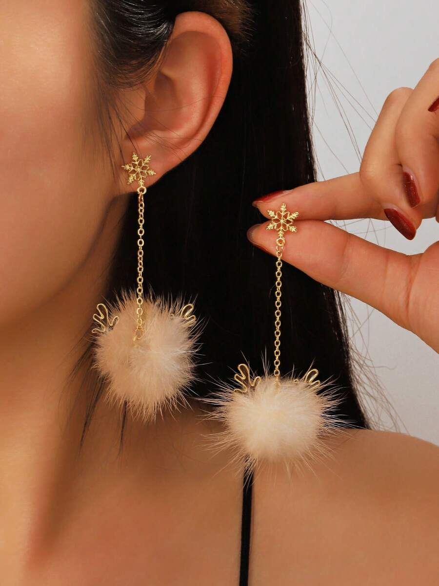 A Piece Of Autumn, Winter, Christmas, New Year Snowflake Plush Ball Earrings And Earrings That Are Fashionable And VersatileExcluding Cards