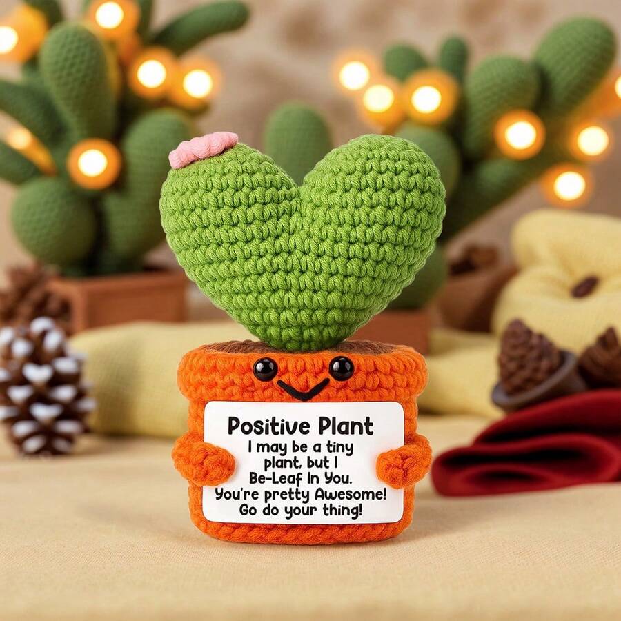 1pc Handmade Crochet Desktop Decor, Cute Succulent Heart Shaped Potted Plant, Ideal Gift For Best Friend, Birthday, Girlfriend, Sister, Mom, Grandma, Coworker, Family, Positive Emotion, Creative, Party, Halloween, Christmas, Appreciation, Room/Bedroom Decor, Children Plush Doll, Keychain Pendant, Small Gift