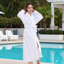 1 chiếc áo choàng tắm flannel cỡ lớn, dày dặn và dài, kiểu dáng thường ngày có túi, siêu mềm, thấm hút cao, nhanh khô, chắn gió, ấm áp, thích hợp cho cả nam và nữ, dùng để trang trí phòng tắm mùa đông. - Nhiều màu -XXL - Xem 5