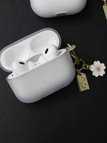 白色花朵吊坠耳机保护套，适用于所有型号（1代、2代、3代、4代、Pro、Pro 2、Pro 3），防刮耐用 - 帶掛件 - 查看 2