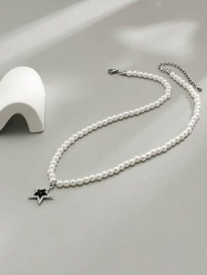 שרשרת תליון כוכב פנינה דמוית פנינה בסגנון חצרני לגברים אחת, שרשרת פנינה לבנה דמוית פנינה עם תליון כוכב, שילוב אלמנטים, מתאימה ללבוש יומיומי, אירועי אופנה והתאמת אביזרים