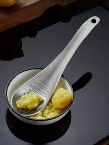 1pc Durable Stainless Steel Ginger Grater - Manual Garlic Press - Chargeless Kitchen Tool