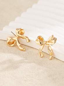 1 对优雅金银蝴蝶结耳环，女士金属丝带耳钉珠宝礼物 - 金黃色 - 查看 2
