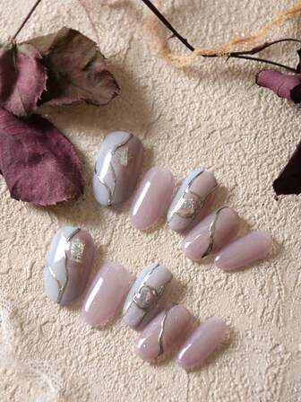 10 piezas de uñas postizas acrílicas con diseño de ojos de gato en lavanda, azul claro y líneas plateadas, uñas falsas cortas para uso diario en la oficina. El kit incluye 1 hoja de adhesivos y 1 lima de uñas mini