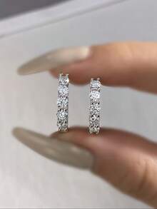 一对五钻莫桑石结婚订婚耳环，925纯银，优雅奢华女士耳环，高级女士珠宝礼品，适合圣诞节、约会和宴会佩戴 - 五排鑽莫桑耳圈 - 查看 2