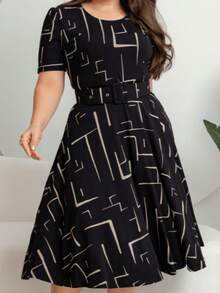 VESTIDO MIDI GODÊ SAIA RODADA COM CINTO E ESTAMPA GEOMÉTRICA - Preto - Visão 6