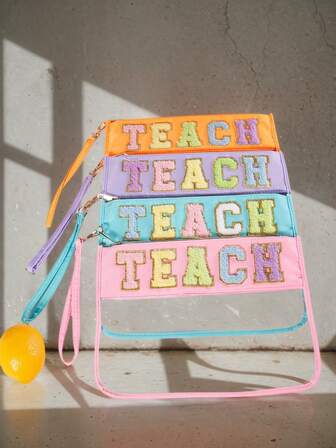 1个透明PVC拉链袋，带刺绣字母，便携式防水化妆包