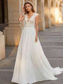 Enchantin V-Neck Lace Bodice Long Wedding Gown - Perfect For Christmas, Halloween, Weddings, Proms & Birthdays - 白色 - 查看 1