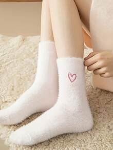 [Tất ấm] 5/10 đôi tất giữ nhiệt mùa đông bằng vải nhung lông cho bé gái với thiết kế biểu tượng trái tim - Tất ngắn mềm mại, mịn màng để đi bộ trong nhà và ngoài trời, chỉ giặt tay, quà tặng ấm cúng, tất mềm mại, giày dép thoải mái, đồ dệt kim thời trang - Nhiều màu - Xem 10