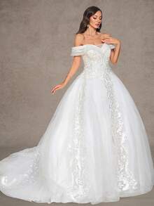 Women's Off-Shoulder Elegant Lace Ball Gown Wedding Dress, Formal Floor-Length Bridal Gown - White - View 4