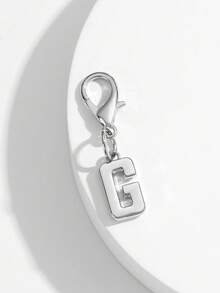 1pc Fashionable Minimalist 26 Small English Letter Shape Smooth Metal Keychain, Suitable For Women Car Key, Bag Decoration And Gift - Silver - View 39