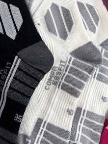 1 Pair Of Winter Sports Socks. Warm And Thick Long Socks Suitable For Both Men And Women. Perfect For Skiing, Skating And Mountain Climbing (White/Black/Purple)