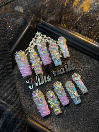 10片装长方形美甲贴片套装，手工美甲贴纸，3D立体美甲水钻钢珠配件，彩色闪亮美甲宝石，紫蓝法式Y2K风格可佩戴美甲套装，手绘几何图案，适合女性日常佩戴及派对场合（内含：一块果冻胶和一条摩擦条）美甲用品