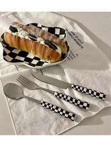 2 Stück Keramik Löffelablage, blumenförmiger Suppenlöffelhalter, kleine Tellerschale, Schachbrett- & Wolkenmuster Keramikteller, Dessert-/Salat-/Frühstücksteller, elegante Schmuck- & Kosmetikaufbewahrungsschale, geeignet als Fotografie-Requisite