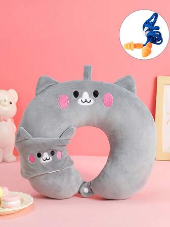 这款旅行U型枕三件套包含一个U型枕、眼罩和耳塞。这套旅行睡眠套装让您随时随地都能休息，无论是在车里还是飞机上。它能隔绝外界干扰，让您睡个好觉。