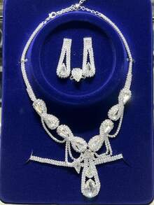 Conjunto de collar y aretes con borlas brillantes y gota de agua, conjunto de joyas de boda y fiesta elegante con collar con colgante de corazón - Plateado - Ver 1