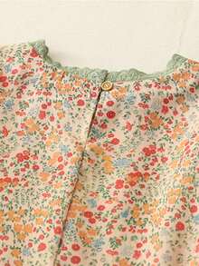 春秋新款女士艺术清新花卉蕾丝领七分袖连衣裙，宽松花卉连衣裙，撞色蕾丝领设计，度假优雅之选 - 杏色 - 查看 6